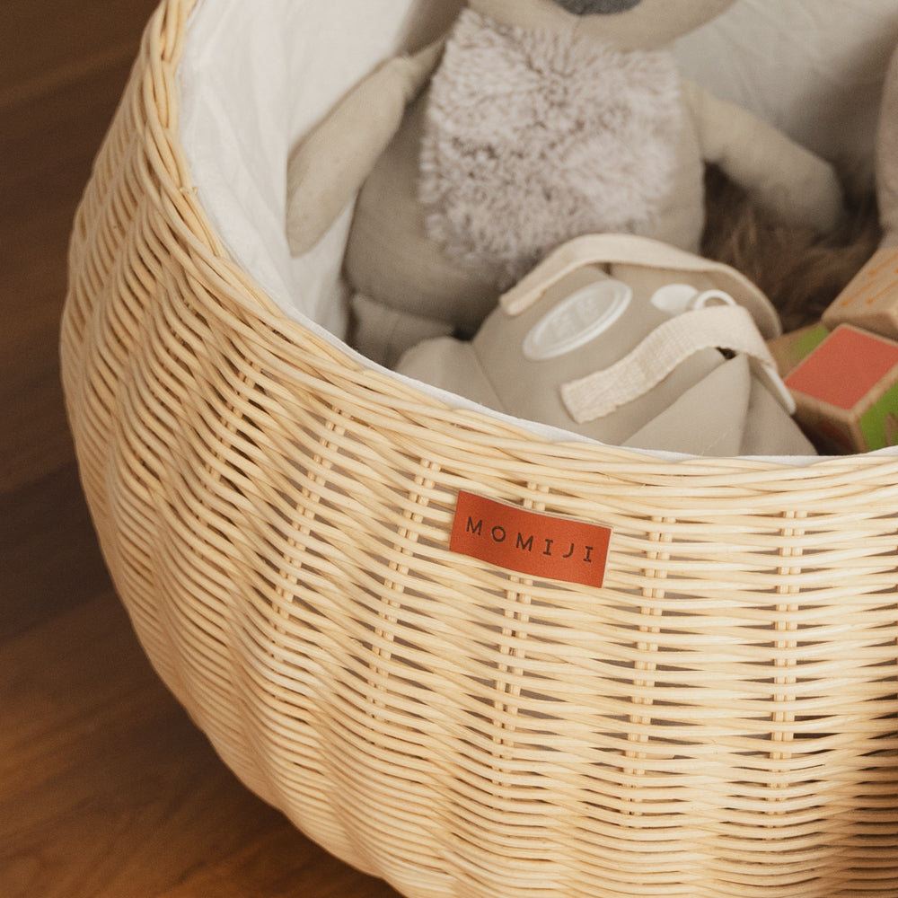 Rattan Basket | Apple Storage Basket | Logo Close Up | Natural |  Momiji