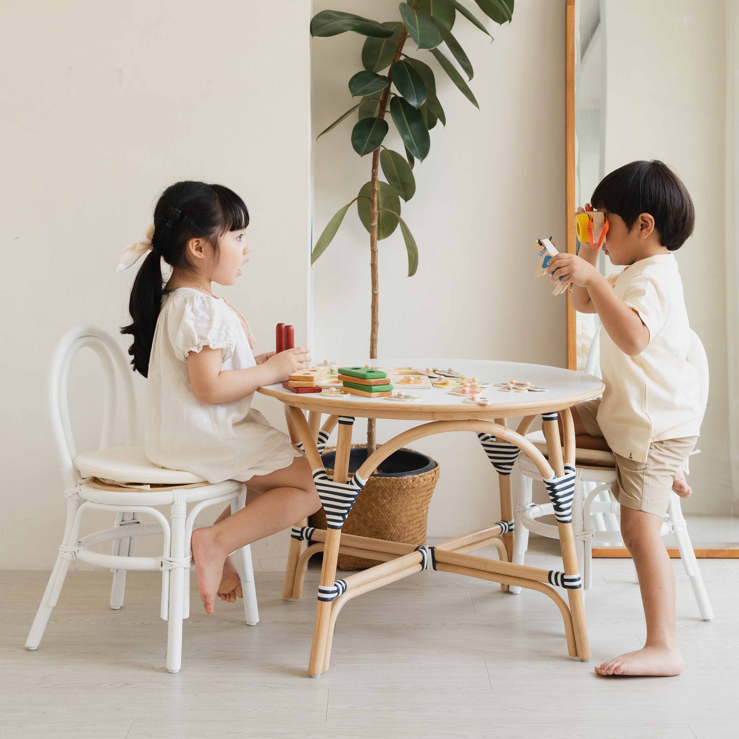 Aulia Kids Table (Medium) & Set of 2 Aulia Kids Chairs