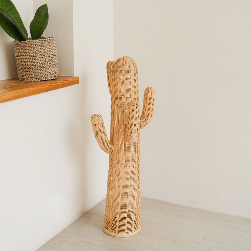 Cactus Kids Coat Light Stand