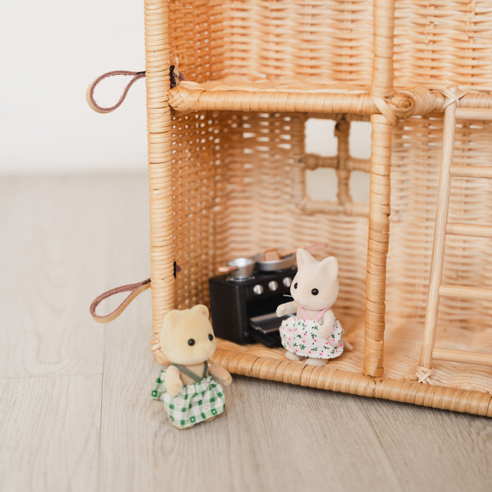 Amy Dollhouse | Corner  Inside View |  Rattan | MOMIJI