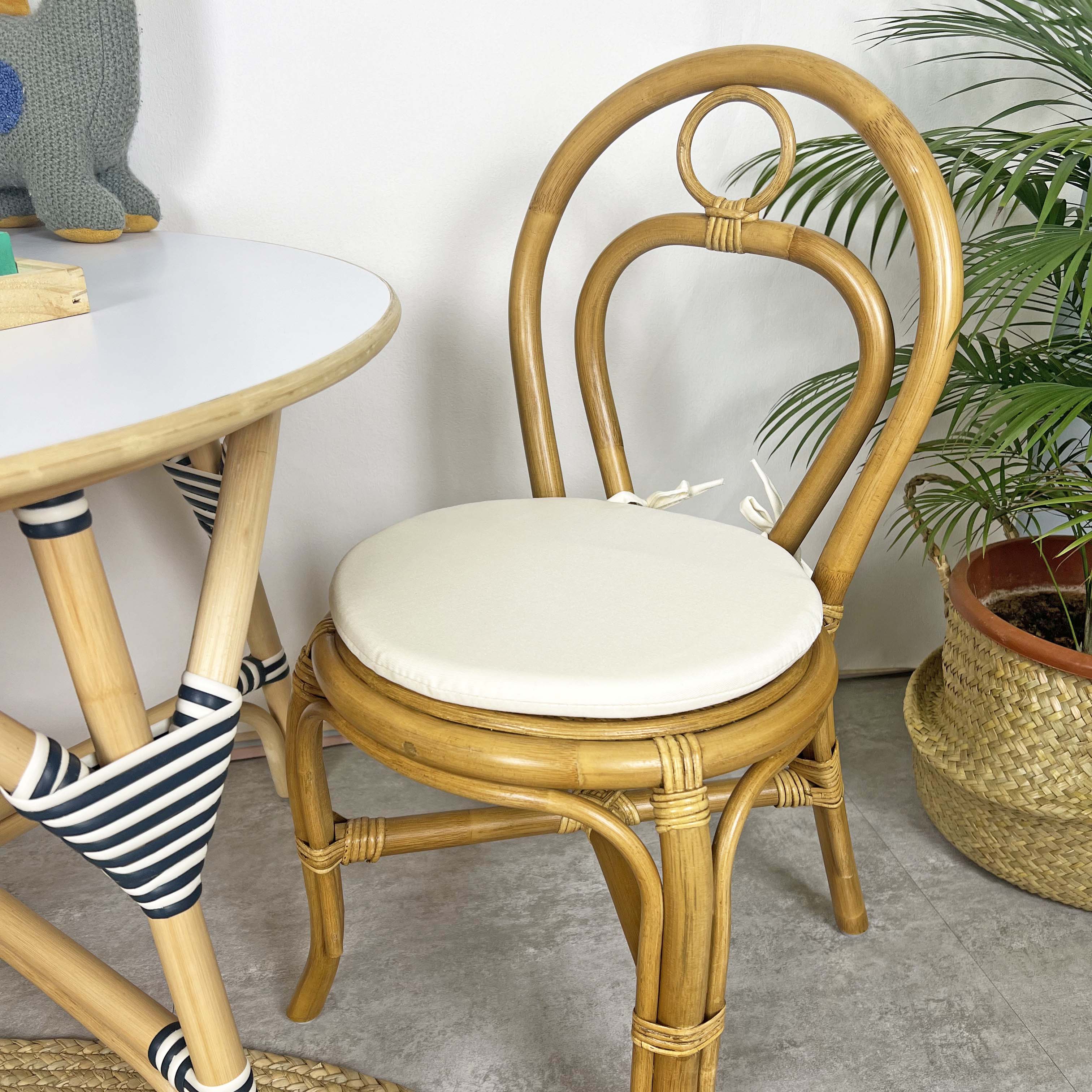 Aulia Kids Table (Medium) & Set of 2 Amélie Kids Chairs